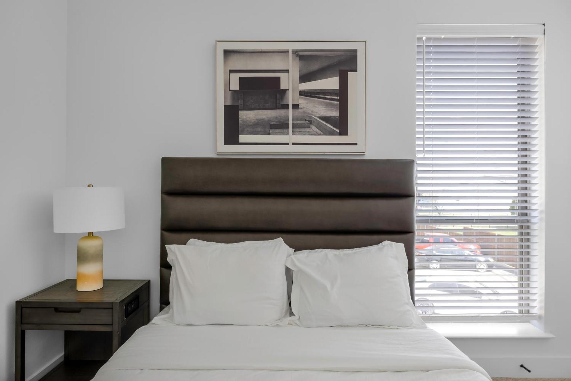 Railyard Apartments By Barsala Denton Room photo