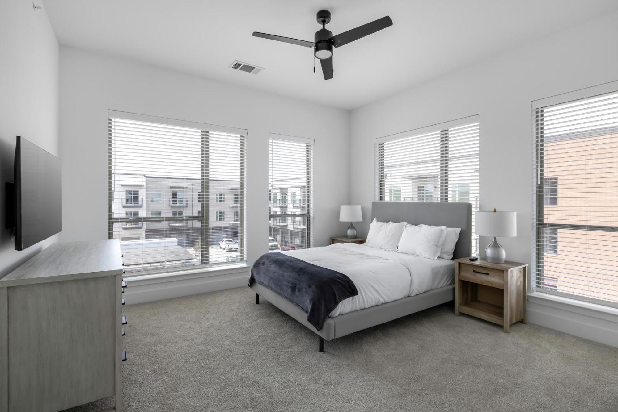 Railyard Apartments By Barsala Denton Room photo
