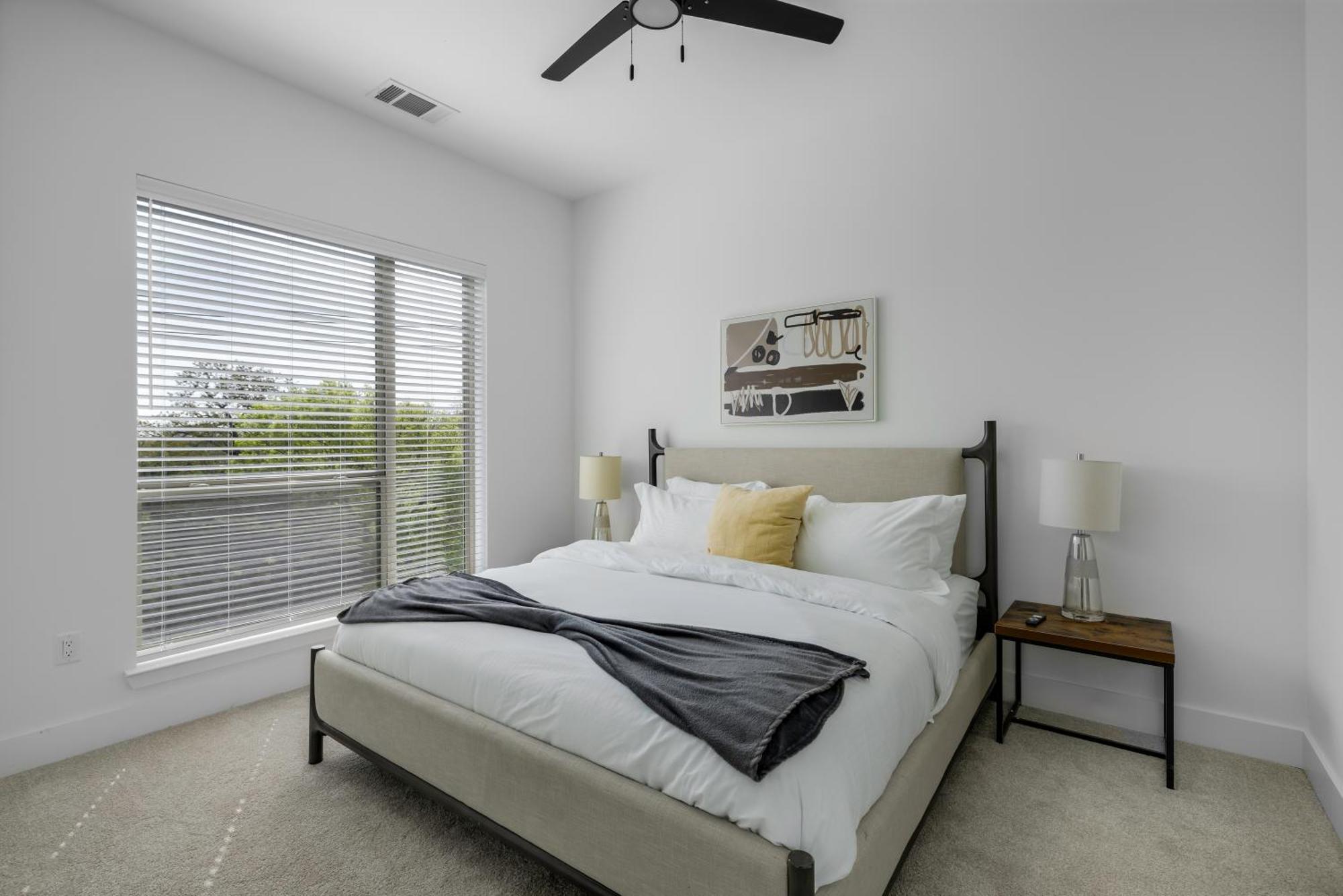 Railyard Apartments By Barsala Denton Room photo